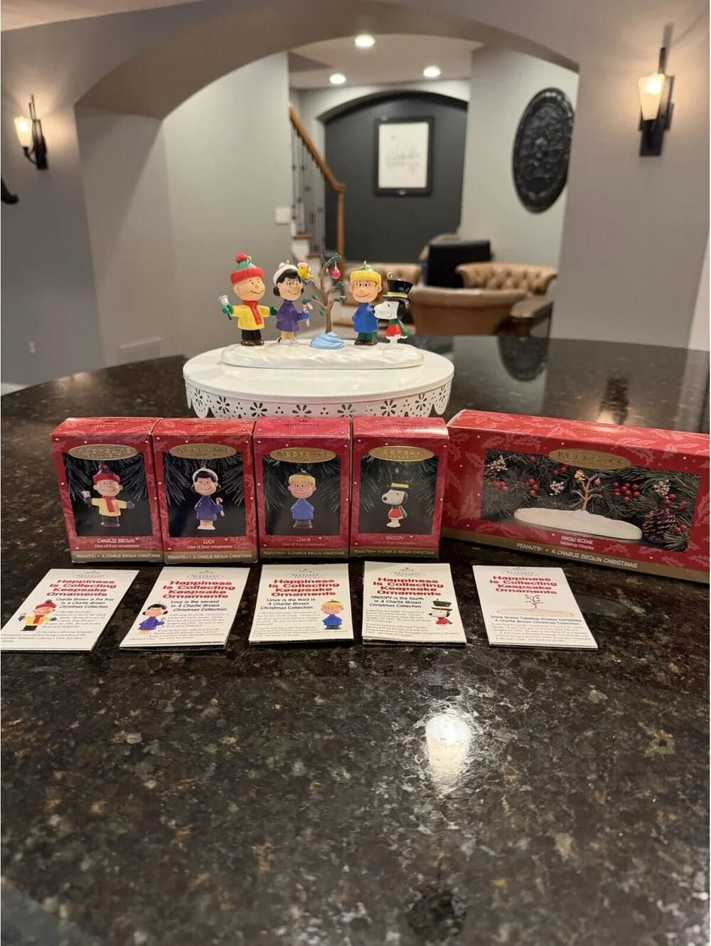 Hallmark Keepsake 1995 Charlie Brown  Christmas Set 5 Ornaments Snow Scene New